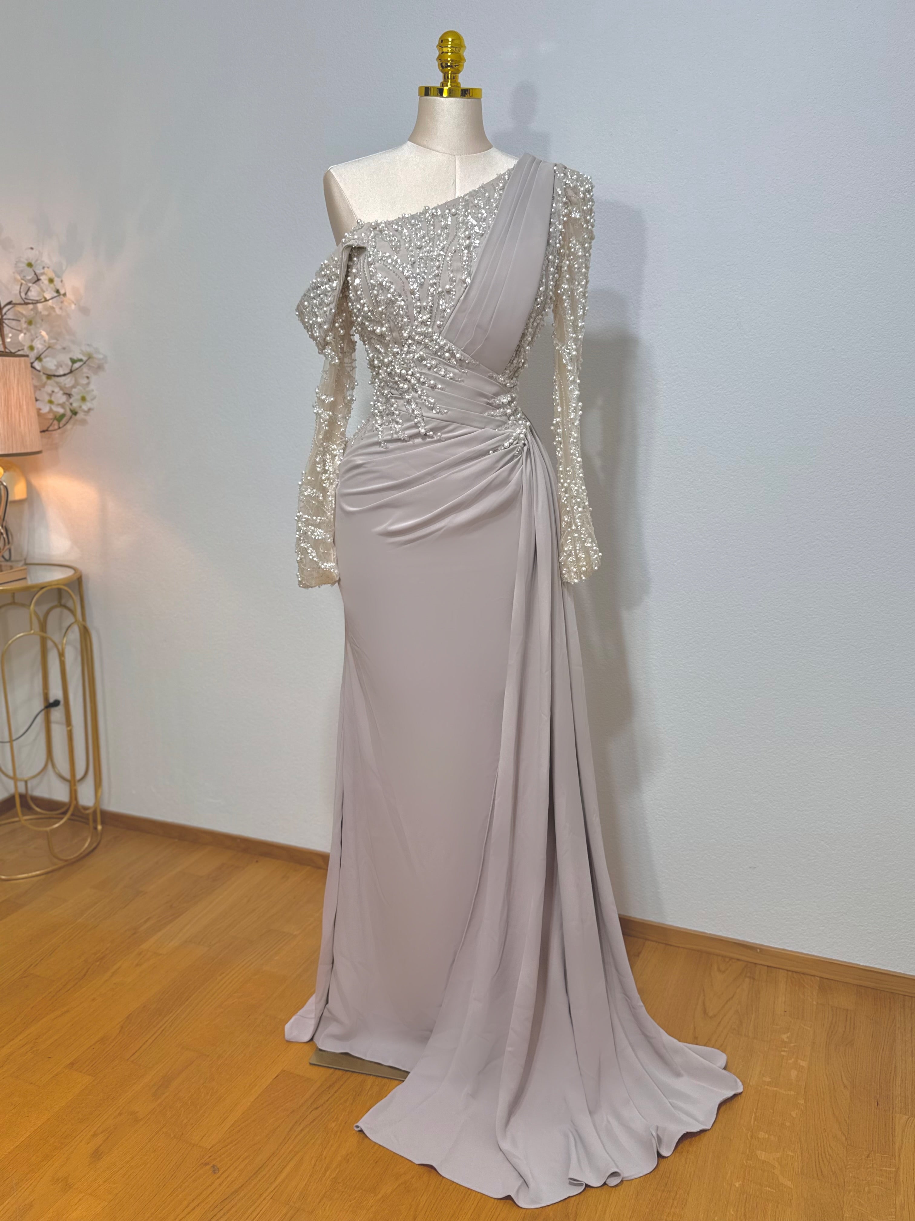 Elise Beige